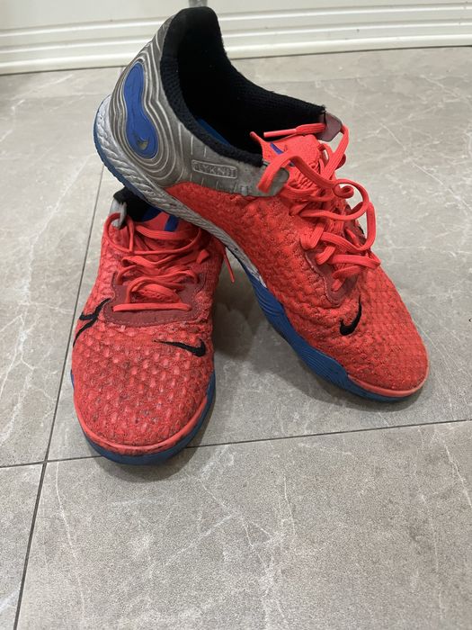 Футзальная обувь для футбола