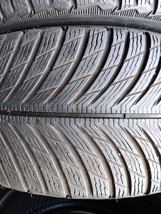 Anvelope de iarnă 225 40 18 Michelin dot 2021