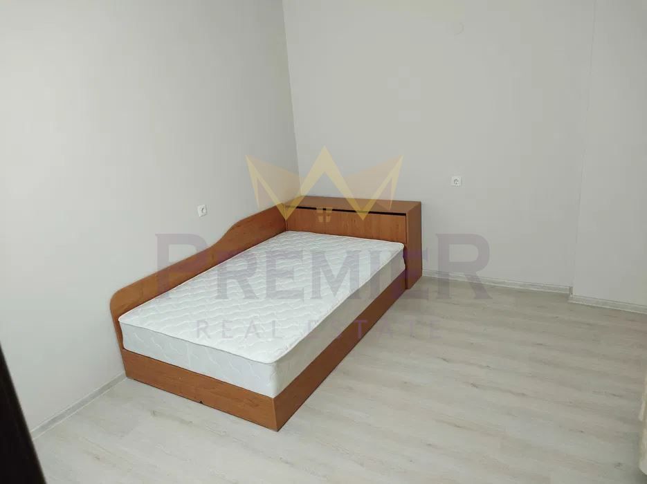 Дава се под наем Етаж от къща в Варна, Трошево - 40 кв.м за 204 € - Снимка #2