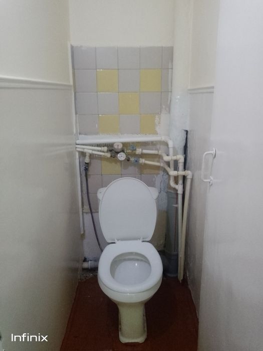 5 каватли домнинг 5 каватида 3 хонали квартира ижарага берилади