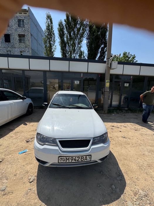 Nexia 2 sotiladi. Metan gazi bor