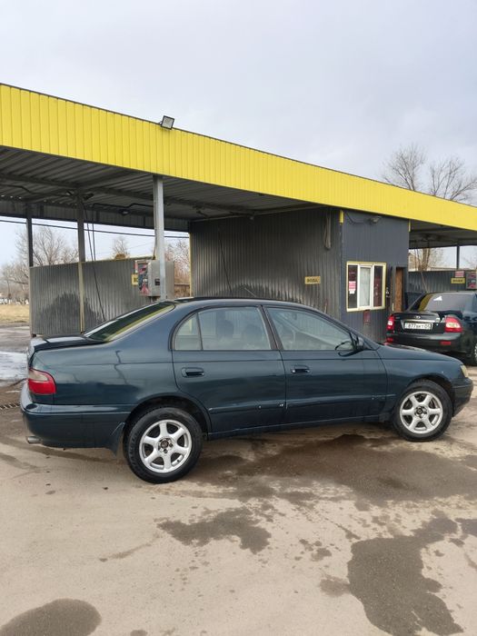 Тайота Карина е 1994ж