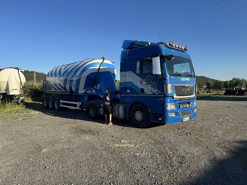Vand cimentruc sau schimb cu cap tractor
