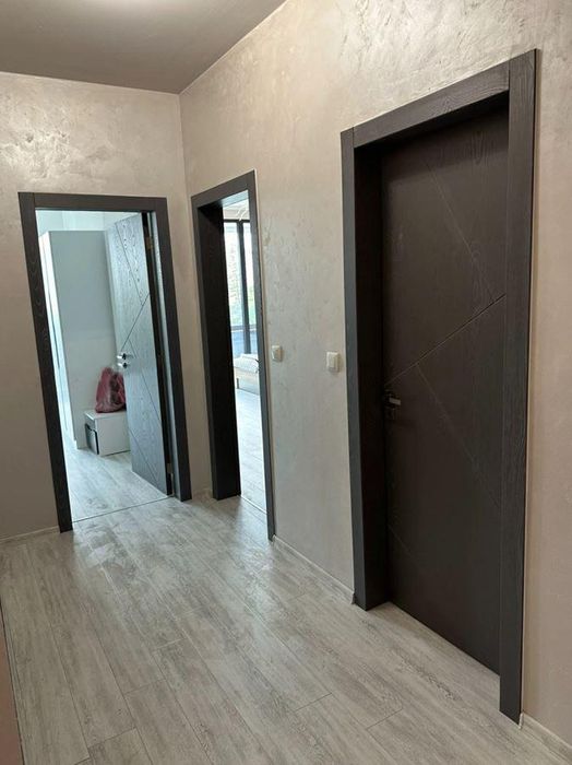 Дава се под наем Тристаен апартамент в Варна, Бриз - 135 кв.м за 1166.88 € - Снимка #9