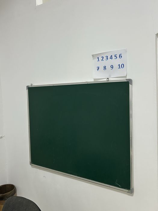 Парта,стулья,доска,шкафы