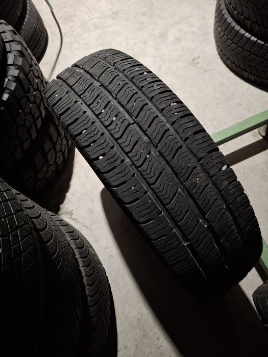 4 Anvelopele de iarnă 205 75 r16 Barum