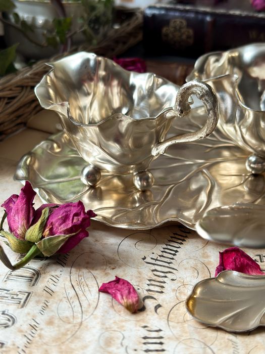 Посребрен сет WMF поднос, латиера, захалница, щипка