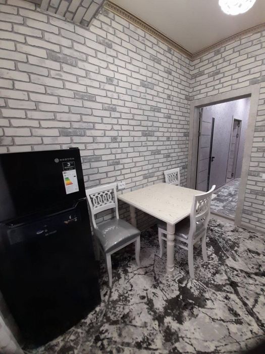 Сдается 1 х комнатная квартира на 4 этаже Детская больница 250 $