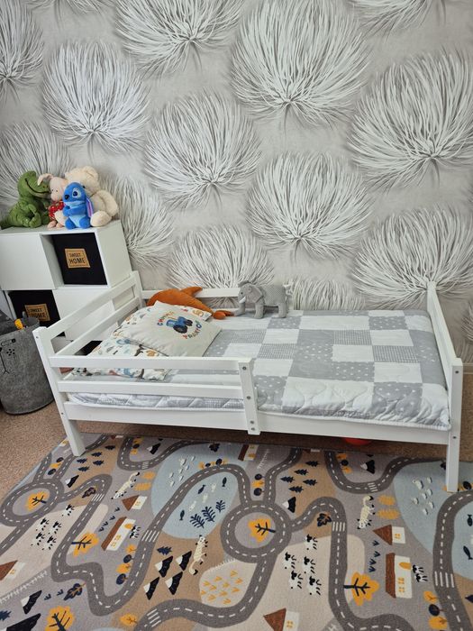 Детскии кровать .