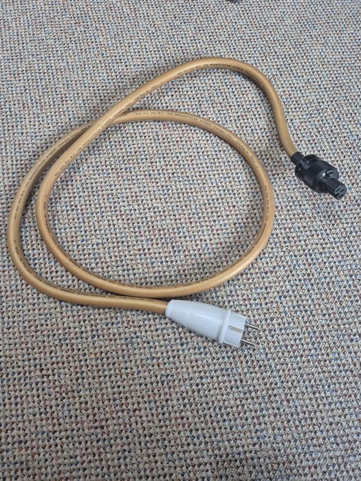 Van den Hul The Mainsstream Hybrid cablu curent High End