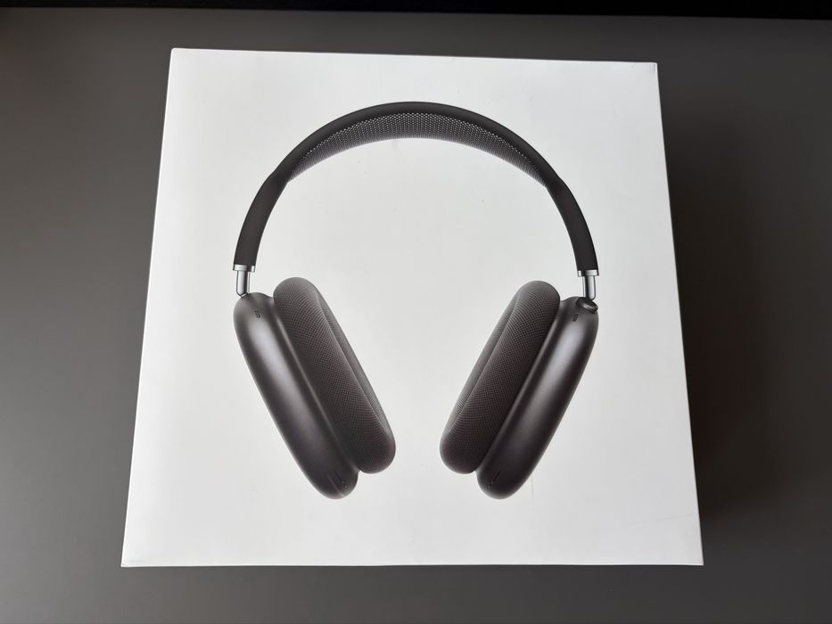 APPLE AirPods Max with Smart Case 1st gen
