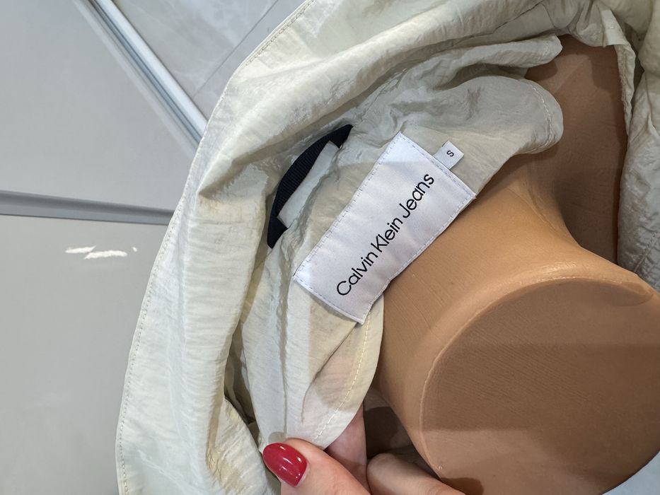 Яке/ветровка на Calvin Klein Jeans