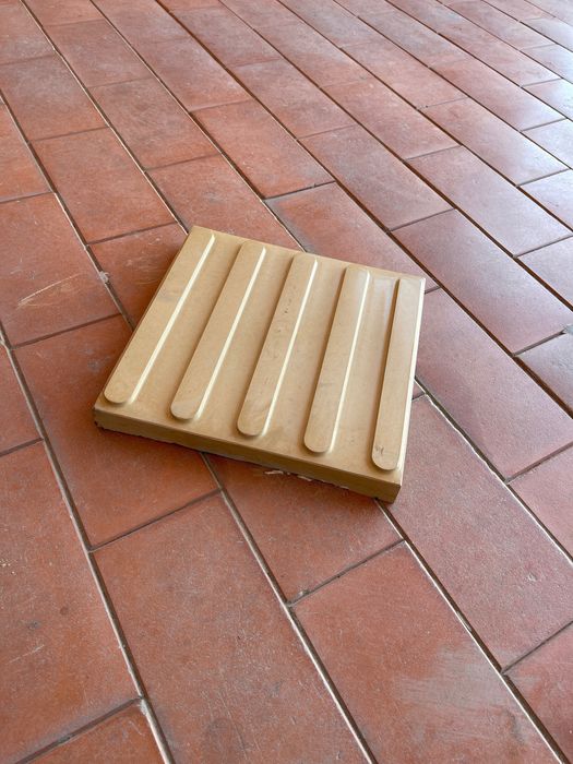 тактелния тактелная  плитка брусчатка тактелния тактильная 50000 сум 1