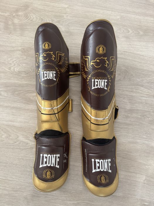 Продавам протектори за крака Leone за Кикбокс и Муай Тай