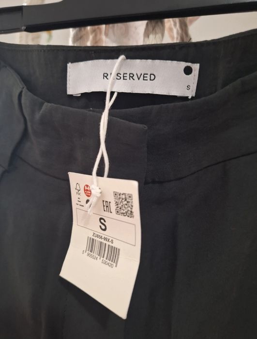 Pantaloni Reserved frumoși tare