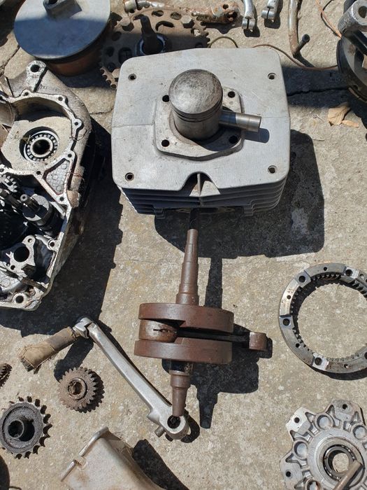 Части  двигатели Мз 175 трофи ,150 трофи Иж.Балкан 50