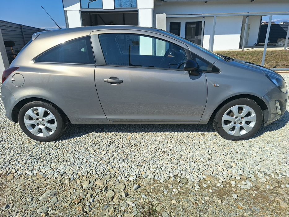 Opel corsa automat euro 5