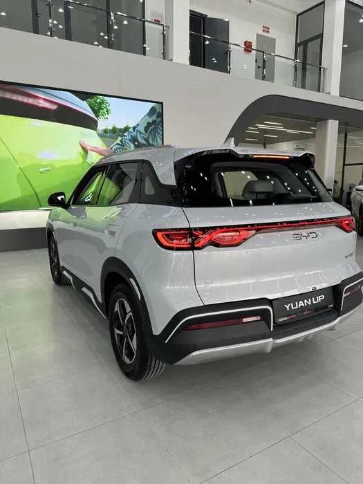BYD Yuan Up –smart drive! 401 km yuradi!