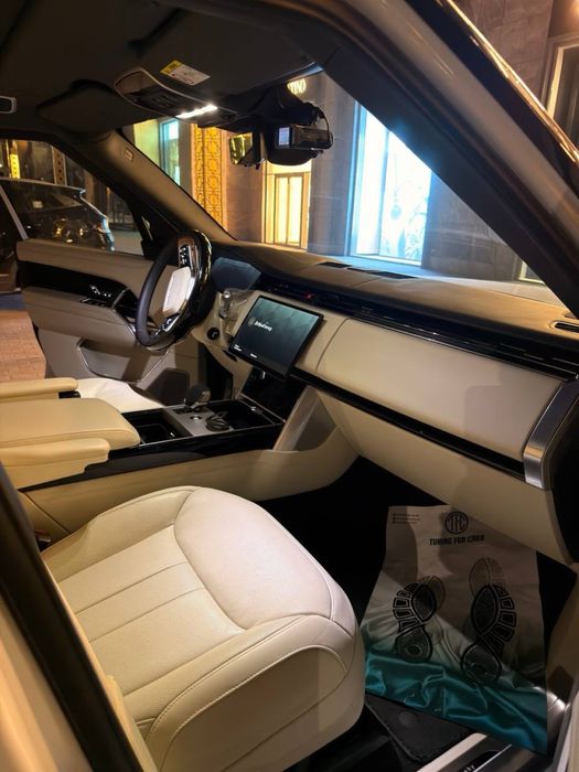 Range Rover P 530 Long  2024 год