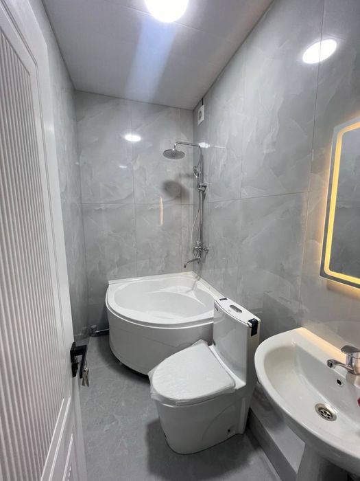 Урикзор бозор Новостройка 3/10/16 70м2