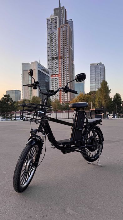 Elektrovelosiped sotiladi, kuryerlar uchun, 70 km 1 ta zaryad bilan