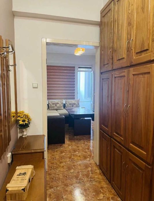 Двустаен апартамент, Кооперативен пазар