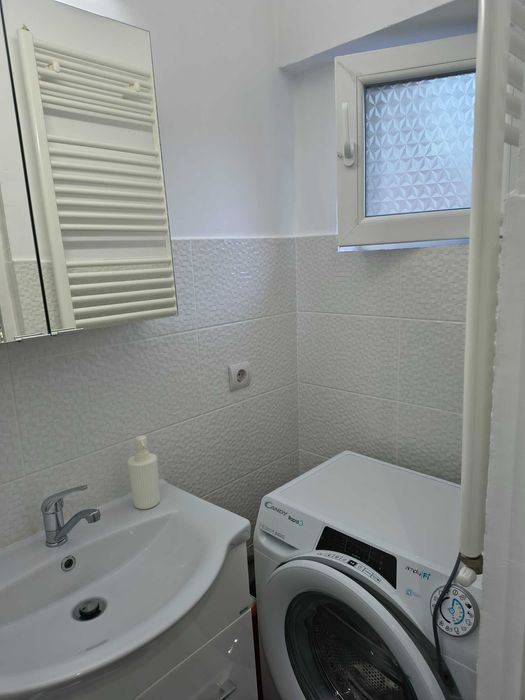 Slanic Moldova, vand apartament mobilat ,3 camere,2 bai,2 balcoane.