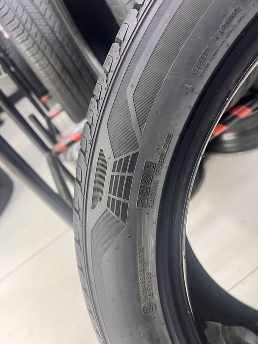 Nexen 275/45/21