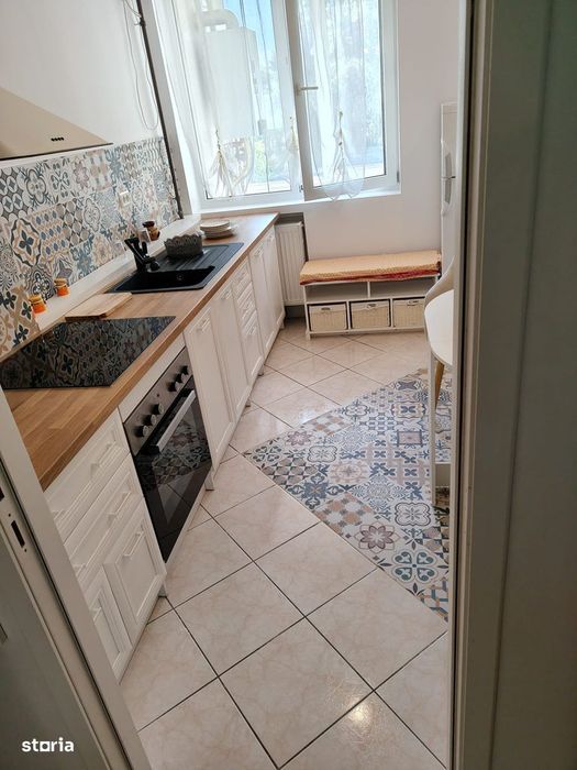 De închiriat ap 2 camere Bv Revolutiei Bij Josa etaj 1