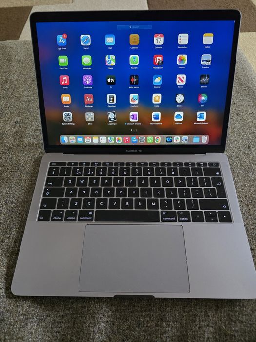 Macbook Pro 2017 intel i5