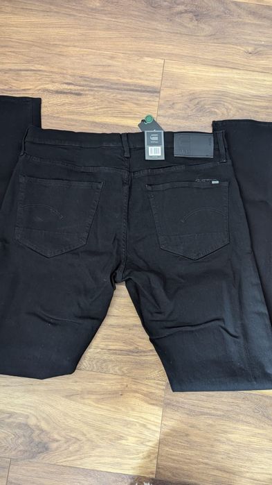 Blugi pt bărbați  , noi, nr 38