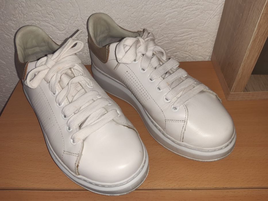 Adidasi piele Baldinini