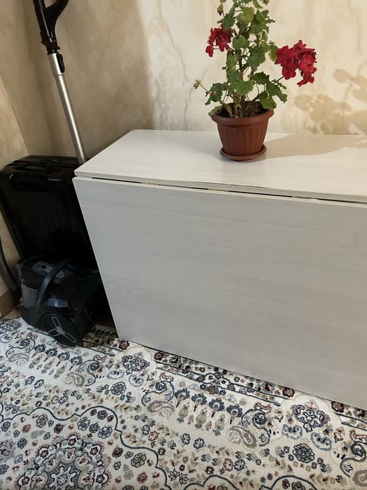 Стол раскладной  в отличном состянии