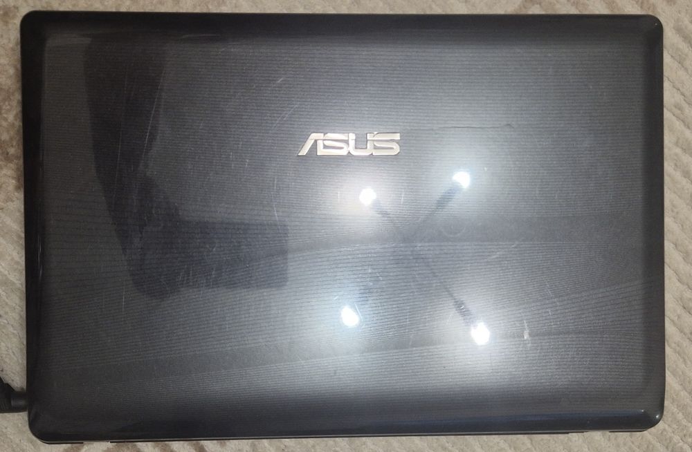 Продам ноутбук ASUS A52J
