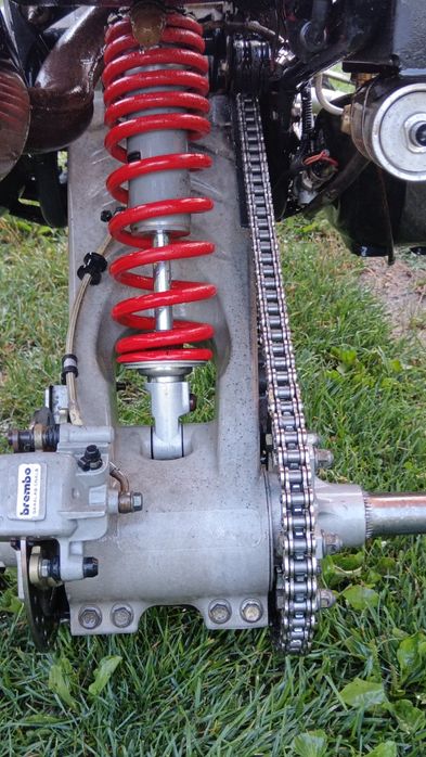 Vând Canam 650 bombardier