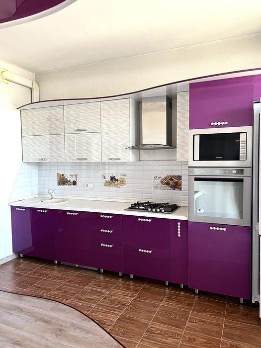 Продам кухонный гарнитур (новый)