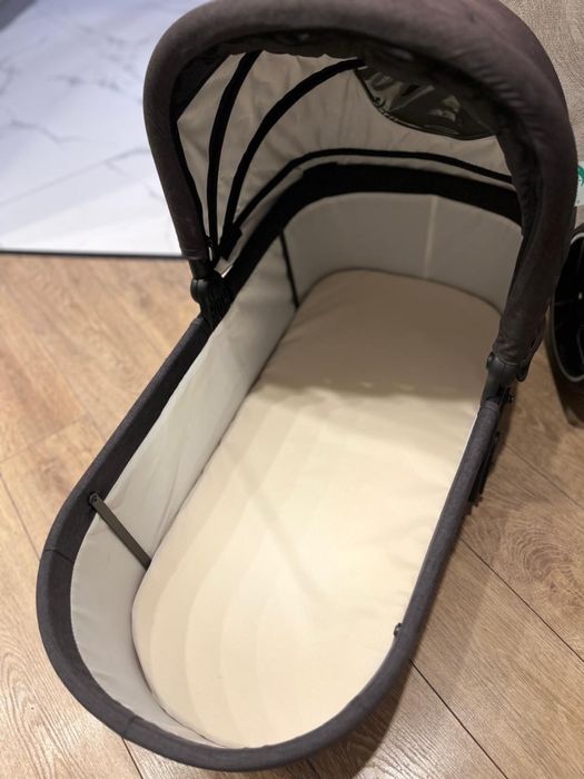Коляска 2 в 1 Teknum