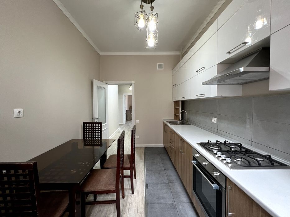 Продаётся 3х комнат квартира 72 м2 кирпич ЖК "ГРИНВИЧ" Электроаппарат