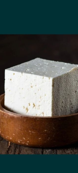 Branza telemea de capra și lapte