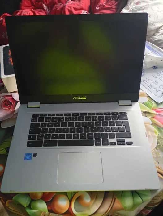 Vand laptop Asus Chromebook