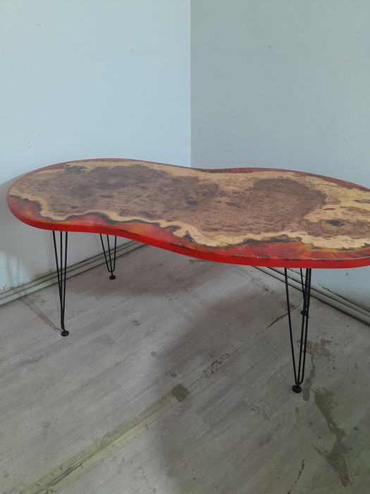 Продаю стол кухонный