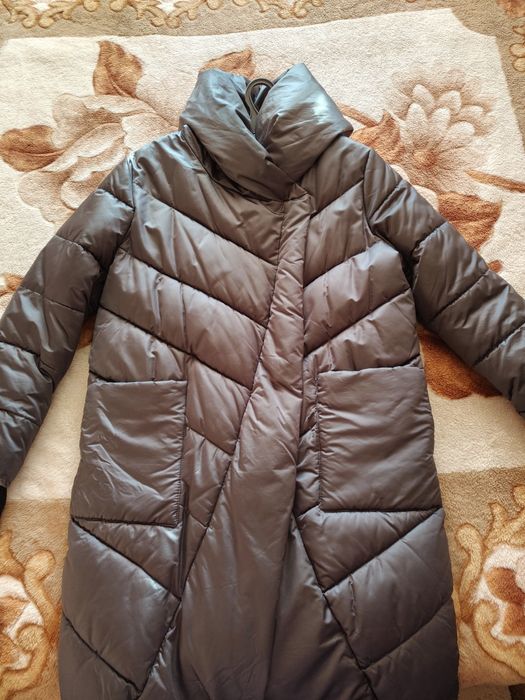 Продам пуховик женский