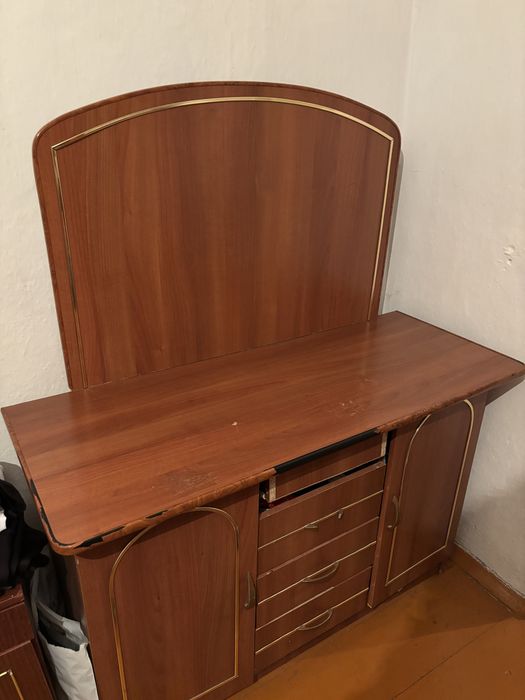 Продам мебельный гарнитур