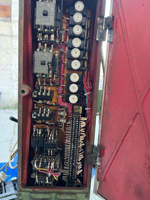 Mașină de găurit cu coloană