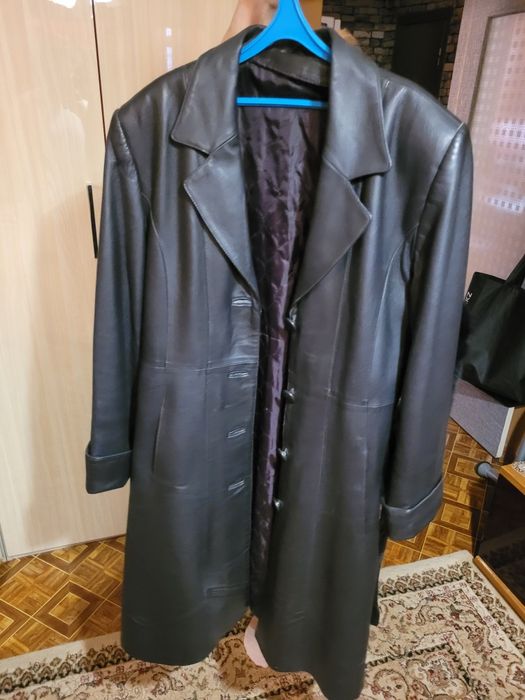 Продам кожанное пальто