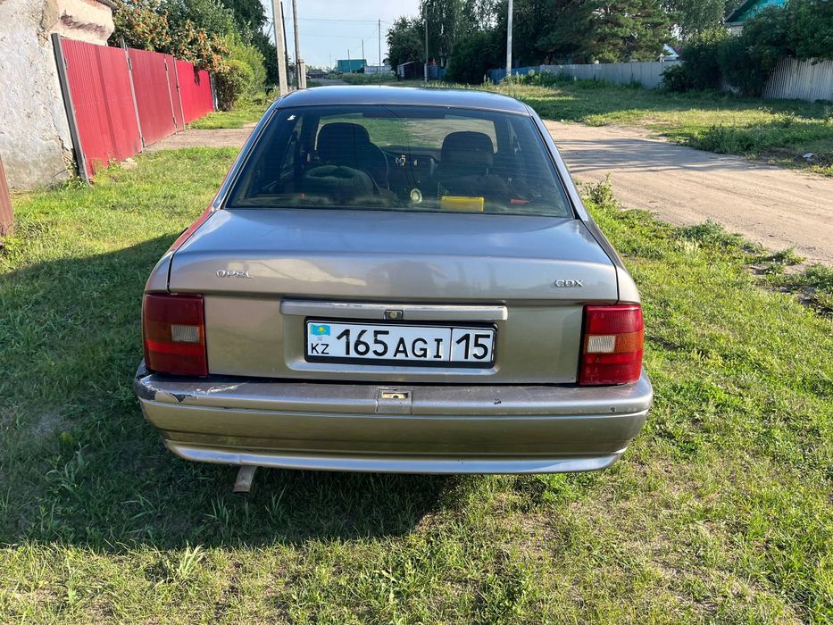 Продам либо обменяю Опель вектра А