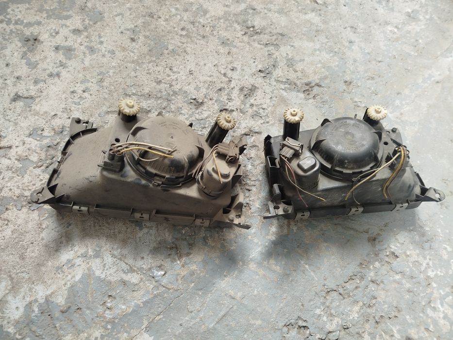 Продам фары на пассат Б3.