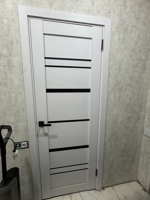 Продам межкомнатную дверь