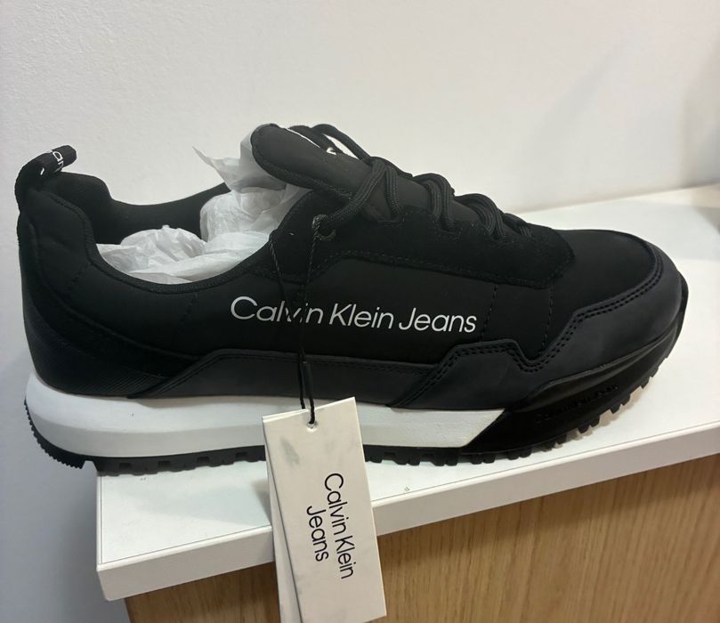 Маратонки(унисекс) Calvin Klein - нови