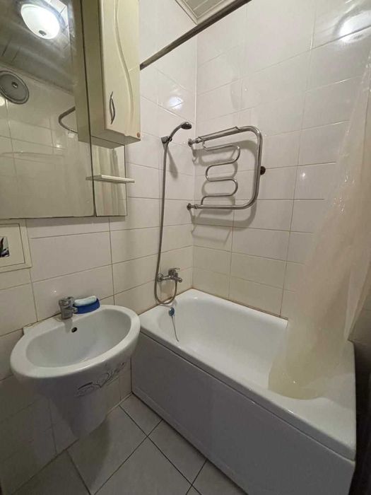 продам 3 комнатную квартиру